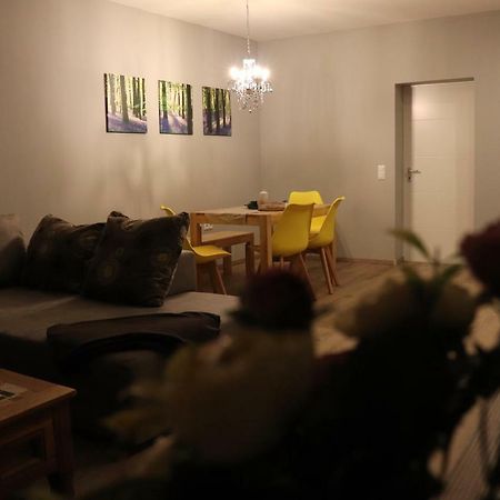 Zum-Butterstock Apartman Schkopau Kültér fotó