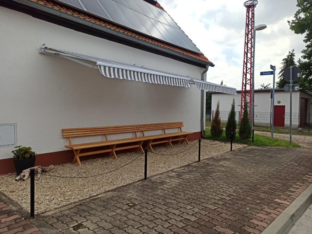 Zum-Butterstock Apartman Schkopau Kültér fotó