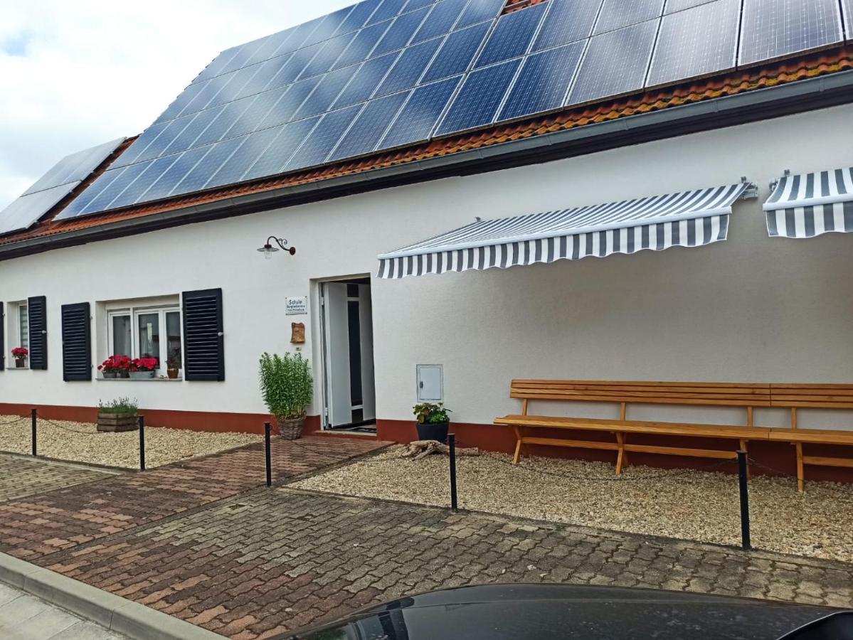 Zum-Butterstock Apartman Schkopau Kültér fotó